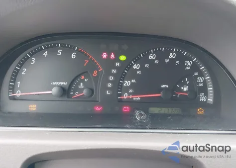 2004 Toyota Camry Le z USA, uszkodzony, nr VIN 4T1BE32K34U302144